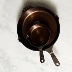 Smithey Ironware No. 6 Skillet -Le Creu Grill Shop 01222021 SmitheyMiniSkillet LIFESTYLE2662 360x 6f98d677 5557 4cf2 b8da 98e6ce361008