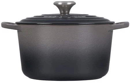 Le Creuset Signature Deep Dutch Oven 5 1/4 Qt. 4 Le Creuset Signature Deep Dutch Oven 5 1/4 Qt. - Image 2