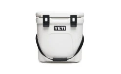 YETI Roadie 24 -Le Creu Grill Shop 200259 Roadie 24 Campaign Website Assets White Front Handle Down 1680x1204 1