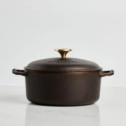 Smithey Ironware 3.5 Qt. Dutch Oven -Le Creu Grill Shop 3.5dutchside 720x 8ab6081b 7a22 49e6 a756 186c4f402fb5