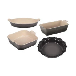 Le Creuset Heritage 4-Piece Bakeware Essentials Set -Le Creu Grill Shop 4pc heritagebakewareessentials set oyster