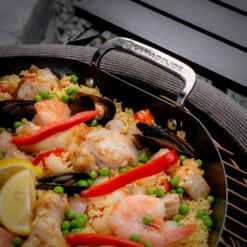 Kamado Joe KARBON STEEL™ Paella Pan -Le Creu Grill Shop KJ15124722 07 CloseUpFood