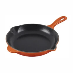 Le Creuset Traditional Skillet - 9" 16 Le Creuset Traditional Skillet - 9" -Le Creu Grill Shop L2024 232
