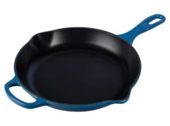 Le Creuset Signature Skillet - 10 1/4" 22 Le Creuset Signature Skillet - 10 1/4" -Le Creu Grill Shop LS2024 2659
