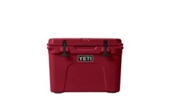 YETI Tundra 35 25 YETI Tundra 35 -Le Creu Grill Shop Tundra 35 Harvest Red front 3354 Layers F 1680x1024 cc749dea 992d 4c0d 8d02 ed4467bad583