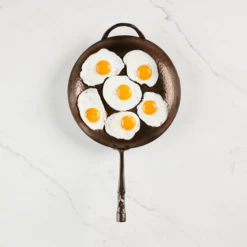 Smithey Ironware Deep Farmhouse Skillet -Le Creu Grill Shop a 1 32 540x cf5d3c10 a672 481a 8014 b5228a0c759f