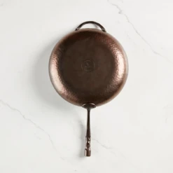 Smithey Ironware Deep Farmhouse Skillet -Le Creu Grill Shop a 1 34 540x 7451e511 4666 4336 a614 cf859e3f16cc