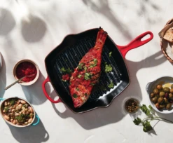 Le Creuset Signature Square Skillet Grill -Le Creu Grill Shop ls2021 gallery1.1564081827