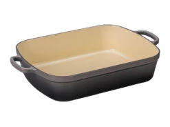 Le Creuset Signature Roaster 5 1/4 Qt. -Le Creu Grill Shop rs6617 160923 lc catalog 30193 lpr lecreuset